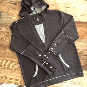 🍁 SALE HOWE Deep V-neck Hoodie in Black & Gray